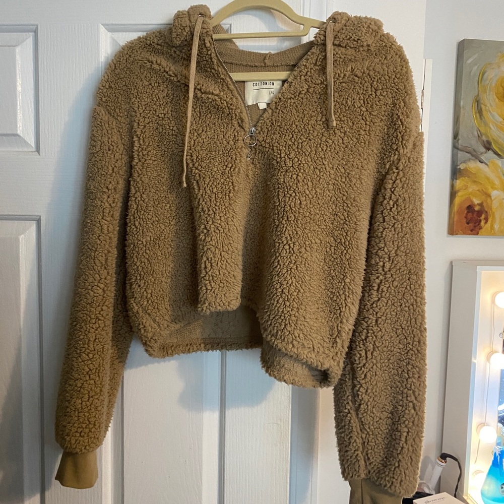 Cotton On Fuzzy sweatshirt